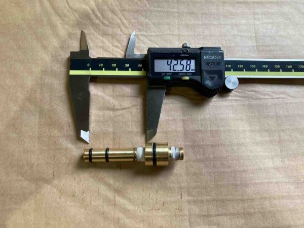 新型ガスセミオートVSR ガスタンク兼塩ビエアシリンダー 部品 新型ガスセミオートVSR ガスタンク兼塩ビエアシリンダー 部品