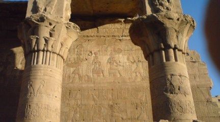 エジプト観光 エドフ ホルス神殿 コムオンボ神殿 トラベルe旅 Com