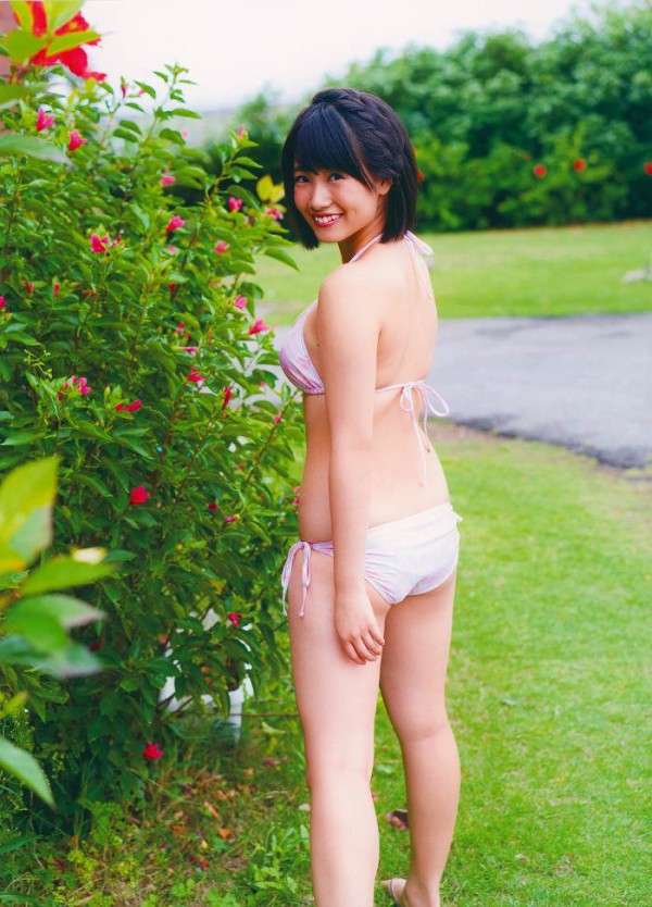 Hkt48 朝長美桜 写真集からセクシー画像 グラフォトbox E