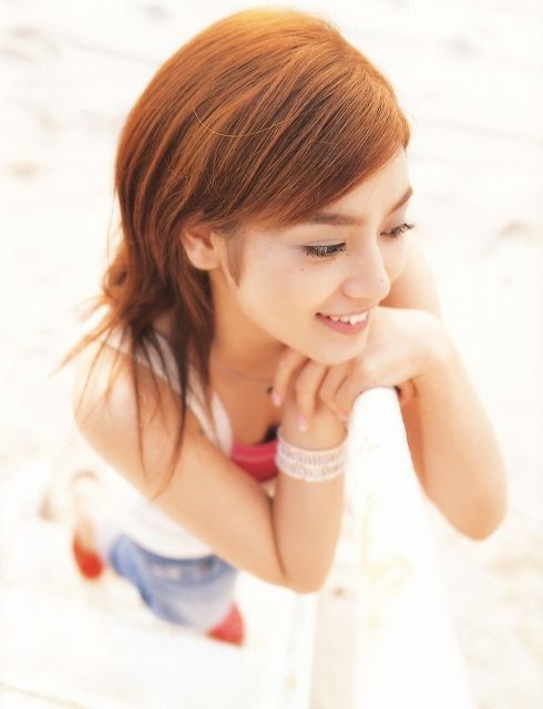 平愛梨 1st写真集 あい たい の水着グラビア画像 グラフォトbox E