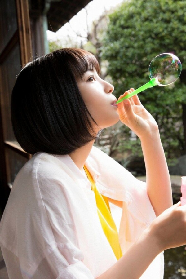 広瀬すず 最新グラビア 過去の水着エロ画像まとめ グラフォトbox E