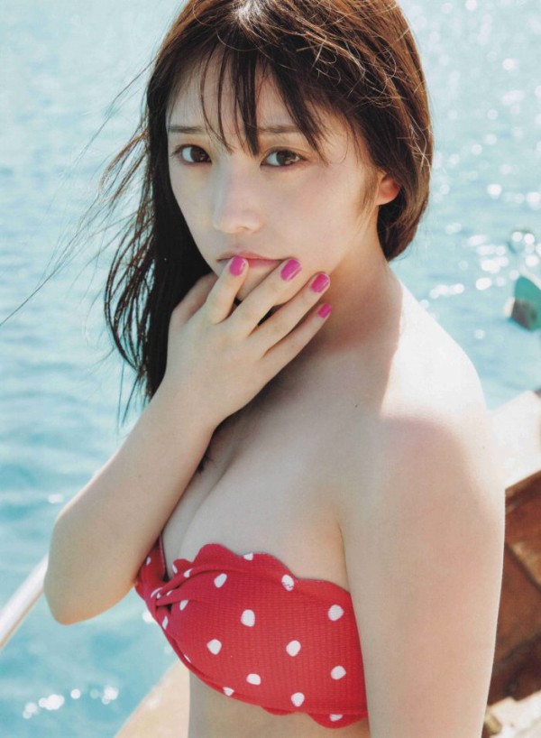 乃木坂46 与田祐希 写真集 無口な時間 水着姿やランジェリー画像 グラフォトbox E