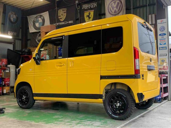 FAFリフトアップスプリング 4WD用 黒かっ N-VAN FAFリフトアップスプリング 4WD用 黒かっ N-VAN