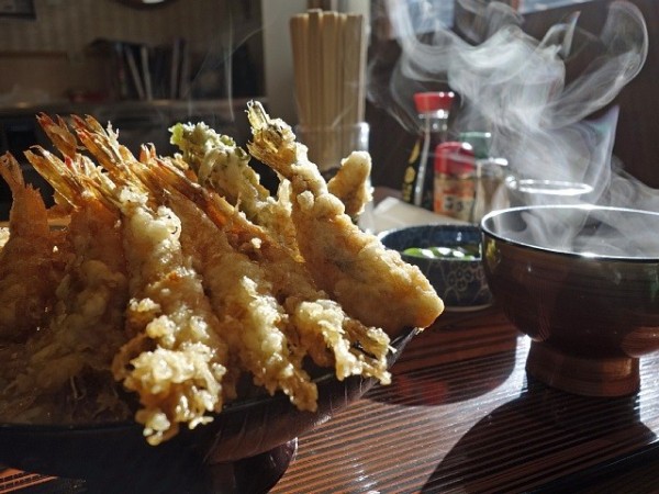 芝えび穴子天丼 天房 ほか 春は築地で朝ごはん 芝えび穴子天丼 天房 ほか 春は築地で朝ごはん