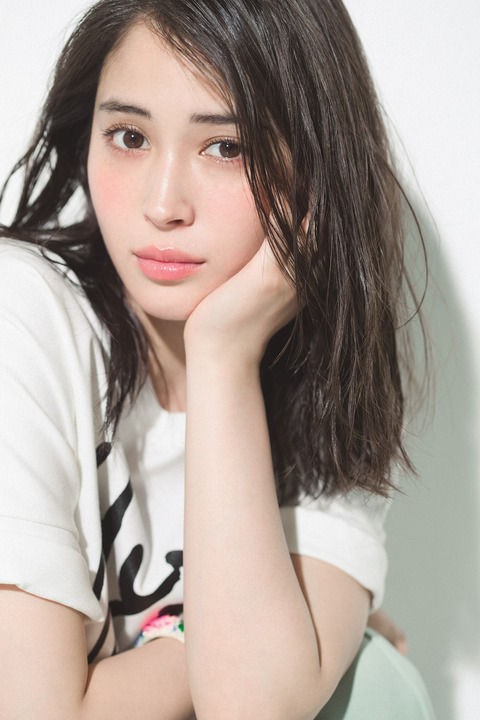 姉妹対決 広瀬アリスvs広瀬すず 可愛いのはどっちか ザ 芸能ニュース