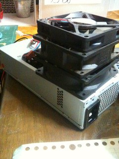 プラダンとPCファンで塗装ブースを自作してみる : 万事部屋