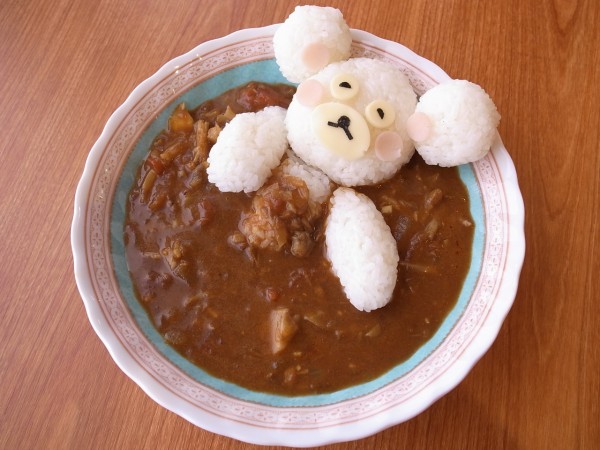 おつカレーライス」 白クマ＆おつカレー坊や登場！で、これ誰？お疲れ