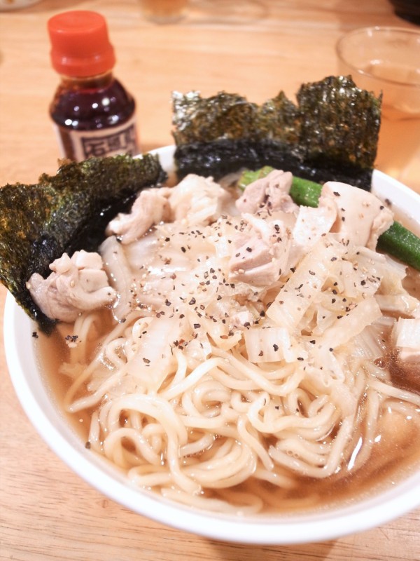 うどん 雑炊でも 手作り簡単スープで食べる鶏だし醤油ラーメン 箱根日帰りおススメコース フォレストアドベンチャー箱根 箱根湯寮 ビストロパパ パパ料理のススメ