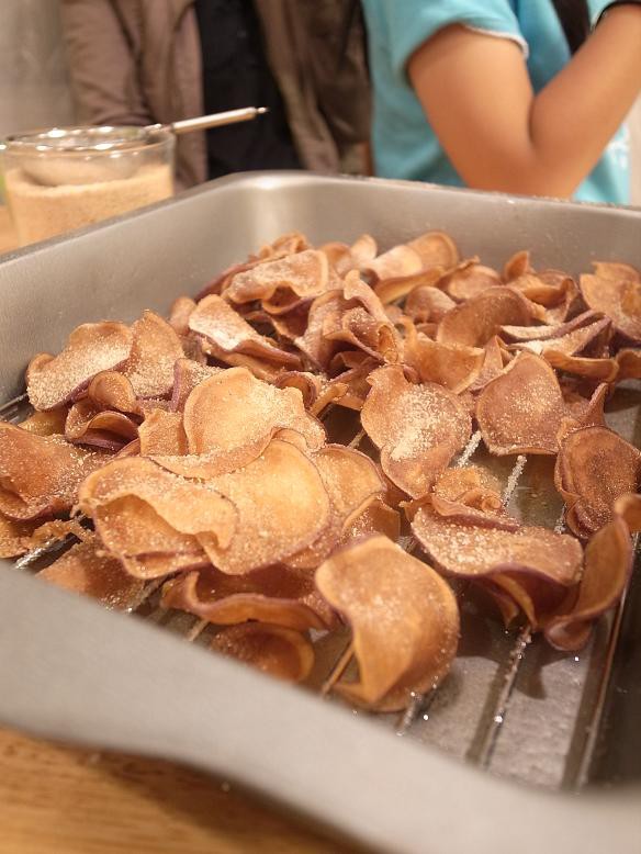 やめられない とまらない 手作りおやつで さつまいもチップスとポテトチップス ビストロパパ パパ料理のススメ