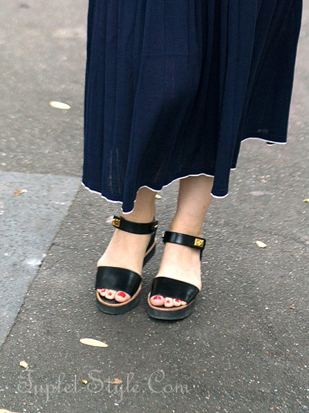 サンダルのある風景 タプレ ファッションブログ 40代 50代の洋服選び 毎日がお洒落曜日