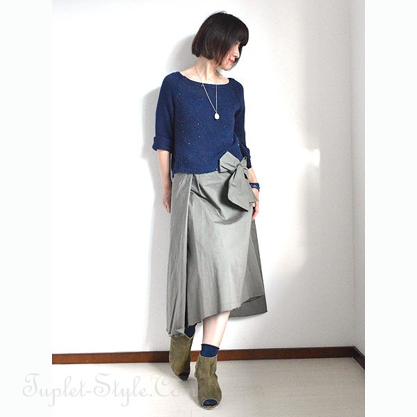 今日のコーディネート ネイビーとカーキの組み合わせ タプレ ファッションブログ 40代 50代の洋服選び 毎日がお洒落曜日