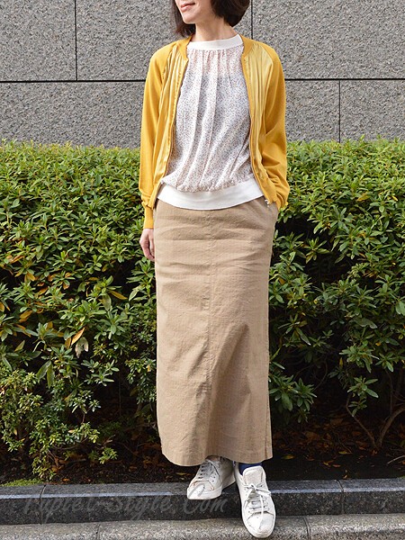 カーキワンピースにマスタードのニットブルゾン タプレ ファッションブログ 40代 50代の洋服選び 毎日がお洒落曜日