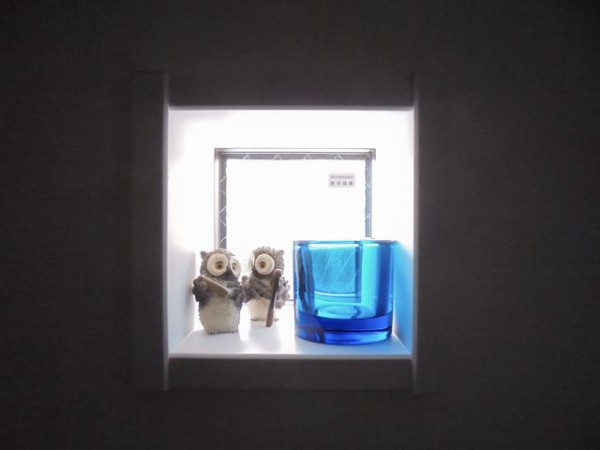 小さい窓ばかりの家ってどうなの ウン千万かけて悪ふざけ