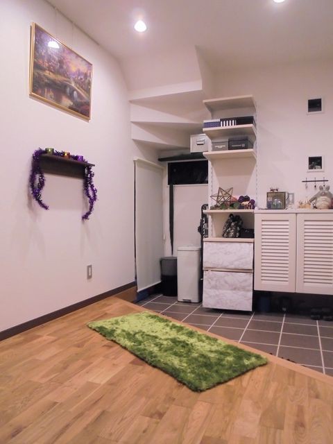 ハロウィン意識した玄関ディスプレイ☆ : ウン千万かけて悪ふざけ