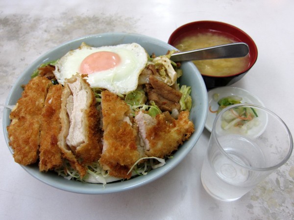 はちのこ食堂 スタミナどかもり0円 河辺駅 東京都青梅市河辺町 B級グルメとラーメン二郎の食べある記