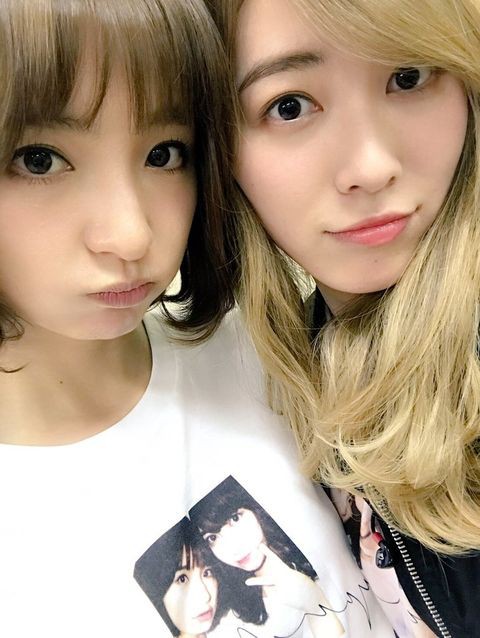 珠理奈20歳まであと6日】珠理奈が篠田麻里子との2ショットを掲載