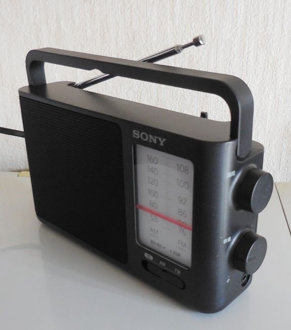 廃盤品 ソニー ポータブルラジオ ICF-M780N （SONY ICF-506