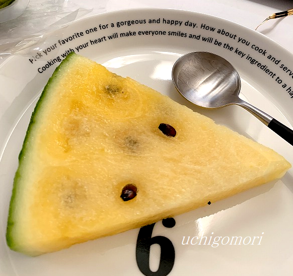 クリームスイカってなんだ 今日のおやつは黄色のスイカ うちごもりｄｉａｒｙ Powered By ライブドアブログ