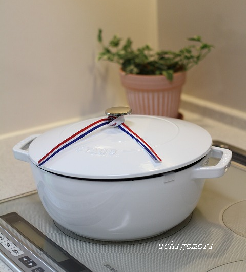 在庫超歓迎ストウブ ワナベ マルミット 24センチ(XL) ホワイト 鍋/フライパン