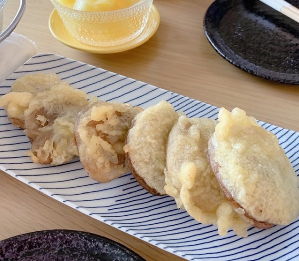 届いたらレポ♪】東屋。木瓜角皿。正角!やっぱり好きよ~サイズ 届いたらレポ♪】東屋。木瓜角皿。正角!やっぱり好きよ~サイズ