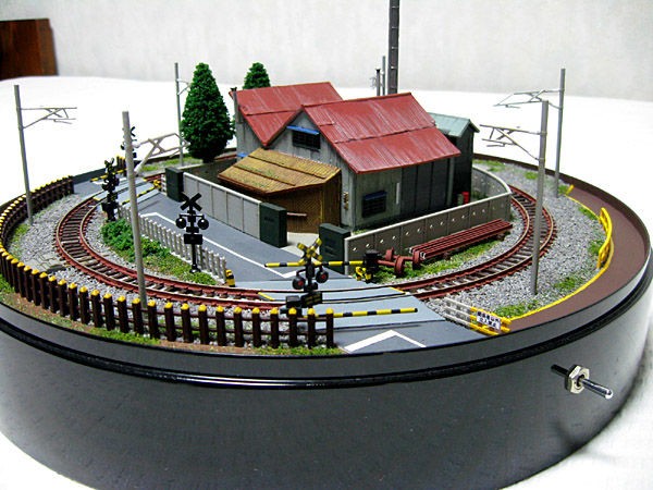 Nゲージ 工場と団地ミニジオラマ Nゲージ 工場と団地ミニジオラマ