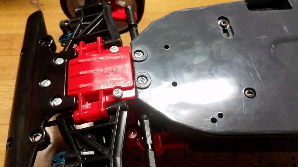 TA01を改造する その1 : Uecky Racing