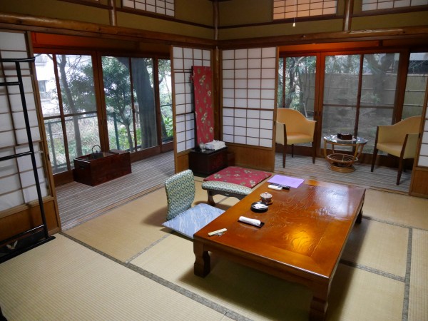 19 1 湯河原温泉 ひばり荘 お部屋 うひひの日 温泉宿泊レポ