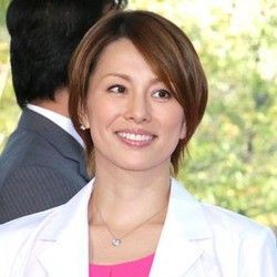 米倉涼子が14年に出演したドクターxでの髪型が人気 画像有り 爽くんのお昼寝ニュース