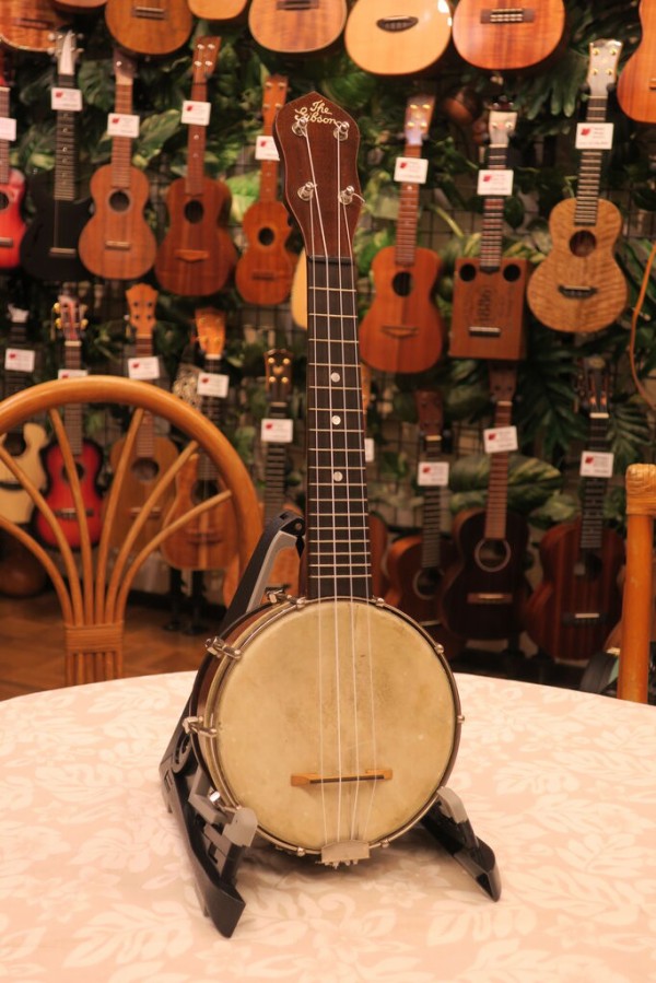 Gibson UB-1 Vintage Banjo Ukulele (#5274) : ”ウクレレに囲まれて”
