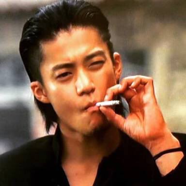 小栗旬、今度は6本ww : 海の記憶