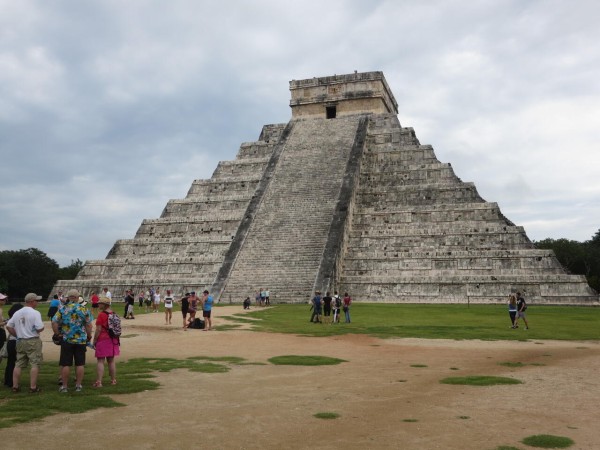 マヤ アステカの過去と現在 世界遺産 驚異の遺跡群を行く 世界旅 地球を抱きしめて