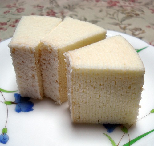 試食 石屋製菓 白いバウム Tsumugi を食べる 構想雑文