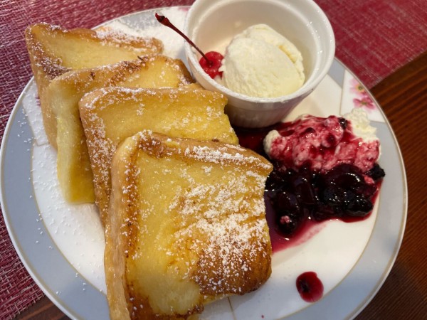 豊町にオープンした Cafe カフェルート で フレンチトースト 食べてみた しばた通信 新潟県新発田市の地域情報サイト