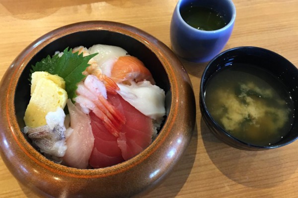 城北町にある人気寿司店 一心寿司 新発田城北店 で 海鮮丼 食べてみた しばた通信 新潟県新発田市の地域情報サイト