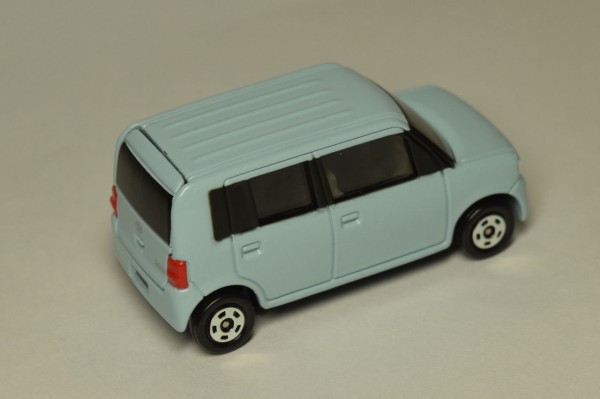 絶版トミカ紹介】 No.33 ダイハツ ムーヴコンテ : トミカ研究隊