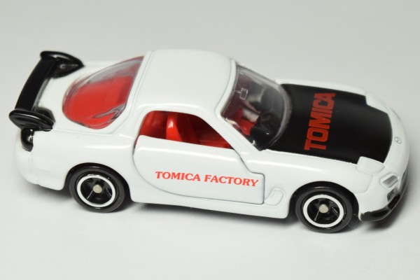トミカ紹介 トミカ組み立て工場 第11弾 マツダ Rx 7 トミカ研究隊