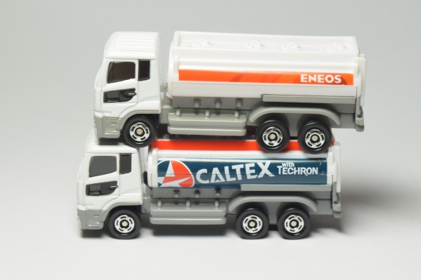 トミカ UD日産ディーゼルクオン CALTEX タンクローリー アジア香港限定 Amazon.co.jp: トミカ UD日産ディーゼルクオン CALTEX