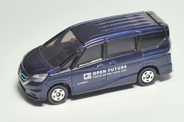 トミカ紹介】2019東京モーターショー開催記念トミカ No.9 日産 セレナ