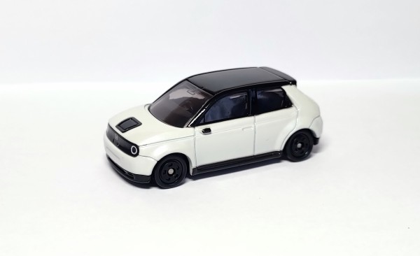 トミカ2021年8月の新車 No.60 Honda e レビュー : トミカ研究隊
