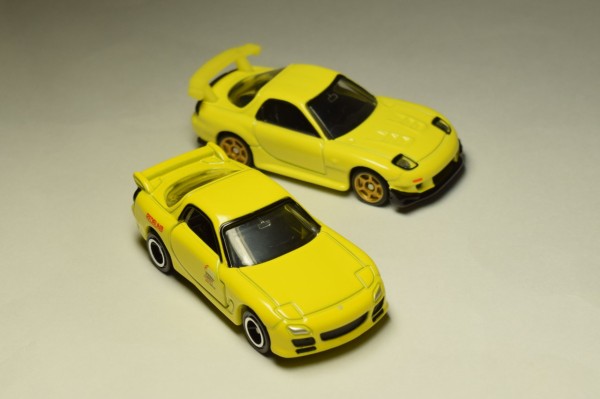 ⭐️ドリームトミカ SP 頭文字D FD3S RX-7 プロジェクトD セット Amazon.co.jp: セブン＆アイオリジナル ドリームトミカ 頭文字D
