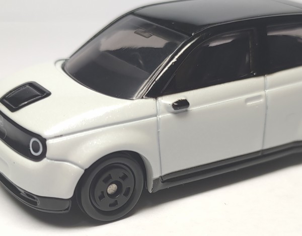 トミカ2021年8月の新車 No.60 Honda e レビュー : トミカ研究隊