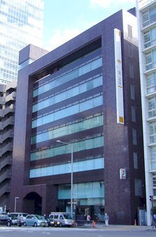 オッス オイラ 特定避難時間倒壊等防止建築物 ノ Ura410 ウラシドウ 物語