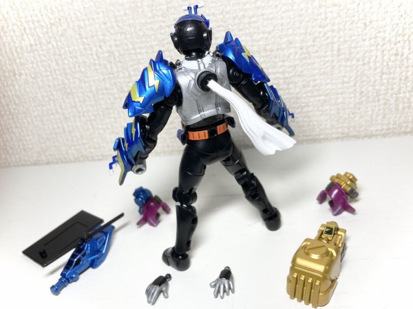 装動】仮面ライダーガッチャード →3← &装動ギーツ プレミアム