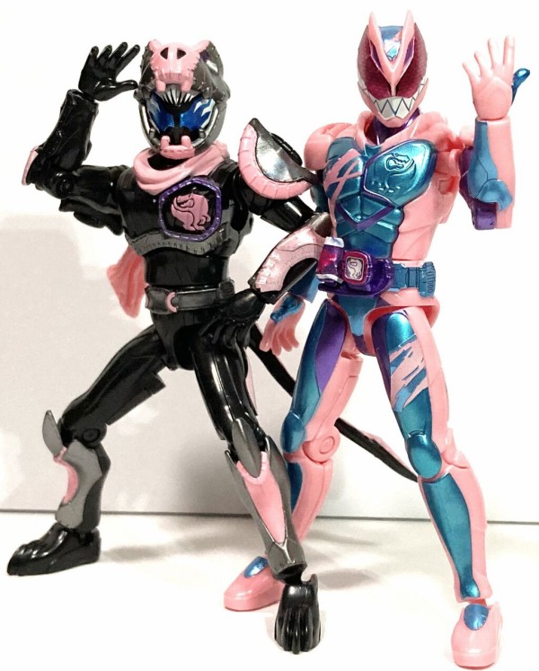 装動】仮面ライダーリバイス 紹介！ by1〜ID5までのラインナップをお