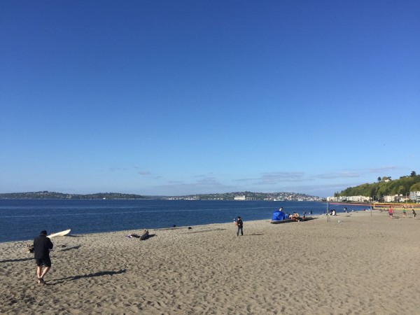 海辺の町アルカイビーチ Hello From Seattle