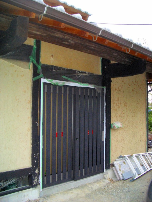 玄関の引き戸 うずの田舎暮らし