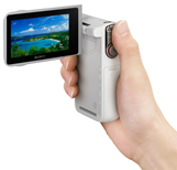 防水機能を備えた薄型ハンディカム「HDR-GW77V」登場！ : ソニーで遊ぼう！
