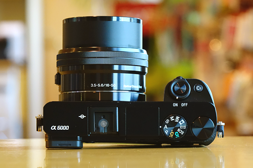最強「APS-C」ミラーレス一眼 「α6000」 開梱・外観レビュー 最強「APS-C」ミラーレス一眼 「α6000」 開梱・外観レビュー