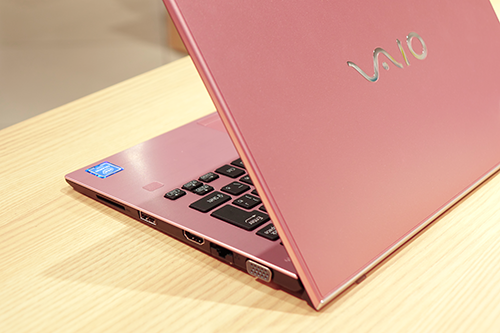 ソニーストア大阪でvaio S11の新色ピンクを見て来ました 外観フォトレビュー ソニーで遊ぼう