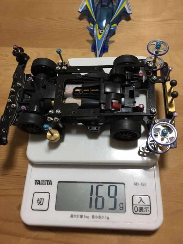 ARシャーシ ボディ提灯編 : ミニ四駆ってムズカシイ？